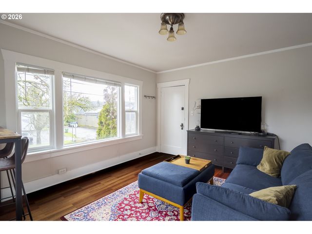 4763 N LOMBARD St 7, Portland, OR 97203