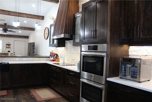 6285 Parkers Hammock RD B, Naples, FL 34112