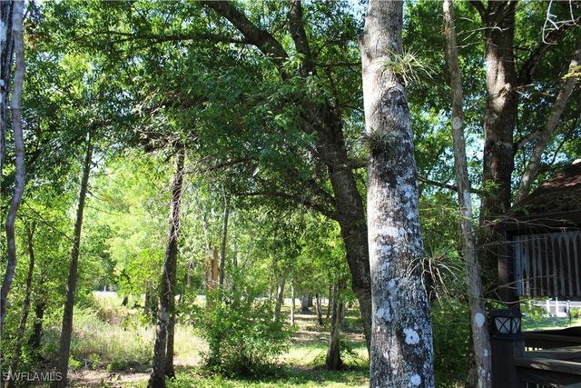 6285 Parkers Hammock RD B, Naples, FL 34112