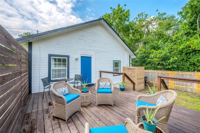 1001 E 40th Street, Houston, TX 77022