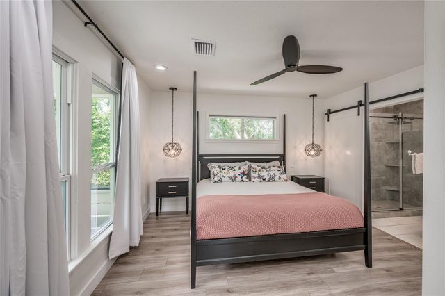 1001 E 40th Street, Houston, TX 77022