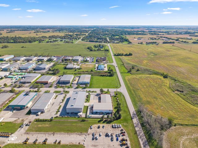 9525 Gulfstream Road, Frankfort, IL 60423