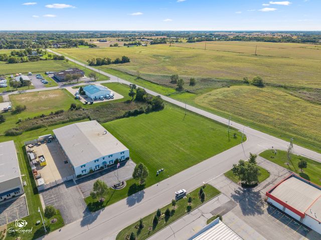 9525 Gulfstream Road, Frankfort, IL 60423
