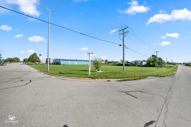9525 Gulfstream Road, Frankfort, IL 60423