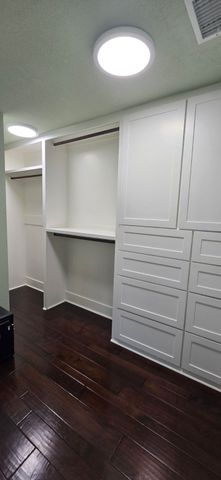 509 Royal Valley Road, Grand Prairie, TX 75052