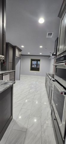 509 Royal Valley Road, Grand Prairie, TX 75052