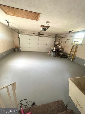 1100 WYOMISSING BLVD, Wyomissing, PA 19610