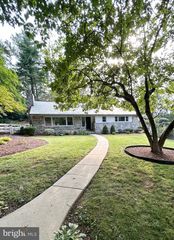 1100 WYOMISSING BLVD, Wyomissing, PA 19610