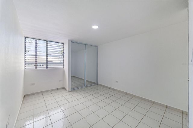 5 PARQUE DE TORRIMAR H-6, Guaynabo, PR 00966