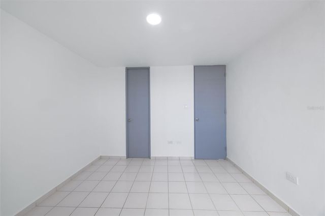 5 PARQUE DE TORRIMAR H-6, Guaynabo, PR 00966