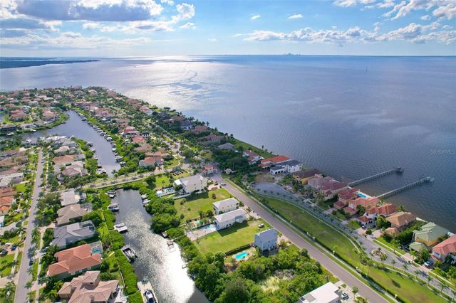 6407 MARBELLA BOULEVARD, Apollo Beach, FL 33572