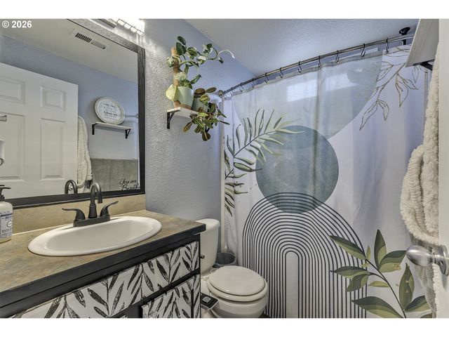 834 GRANT St, Lafayette, OR 97127