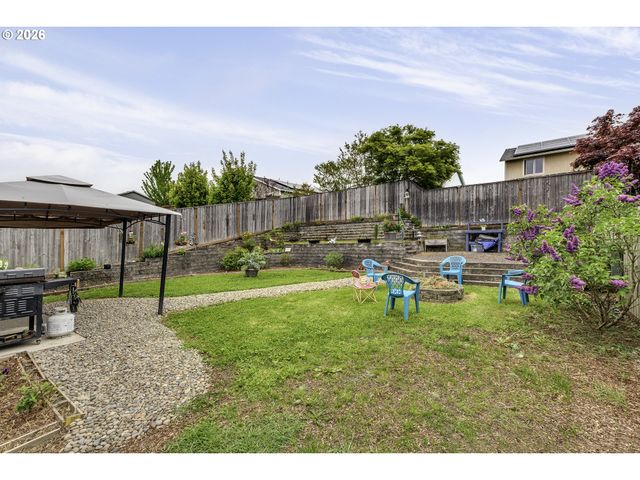 834 GRANT St, Lafayette, OR 97127