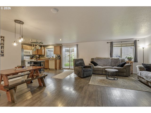 834 GRANT St, Lafayette, OR 97127