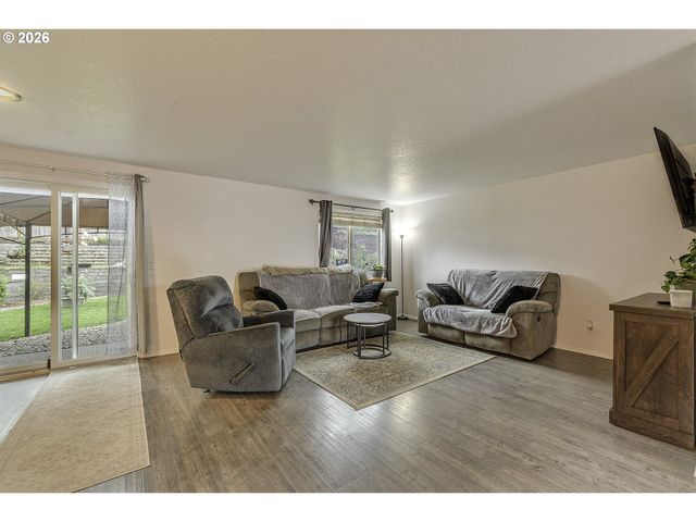 834 GRANT St, Lafayette, OR 97127
