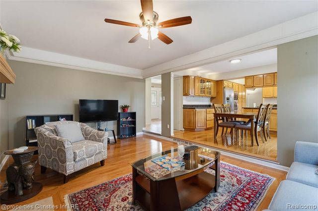 1981 Condor Drive, Troy, MI 48084