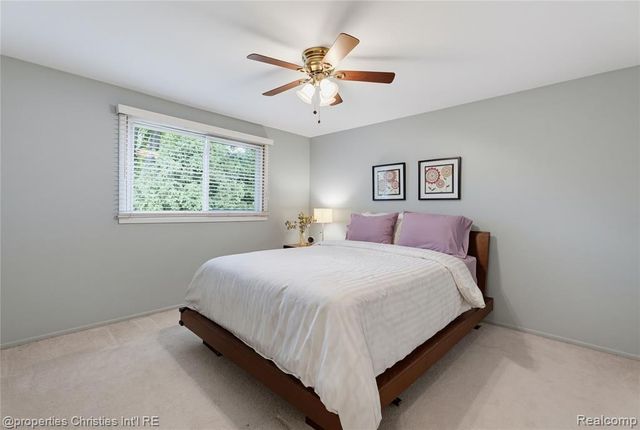 1981 Condor Drive, Troy, MI 48084