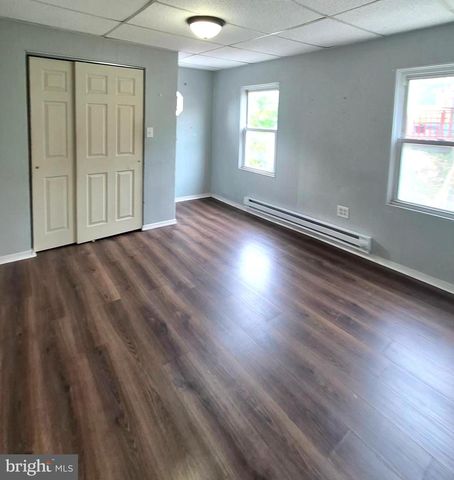 1247 OLEY ST, Reading, PA 19604