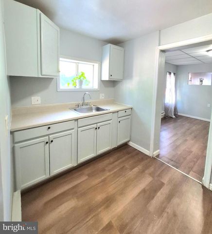 1247 OLEY ST, Reading, PA 19604