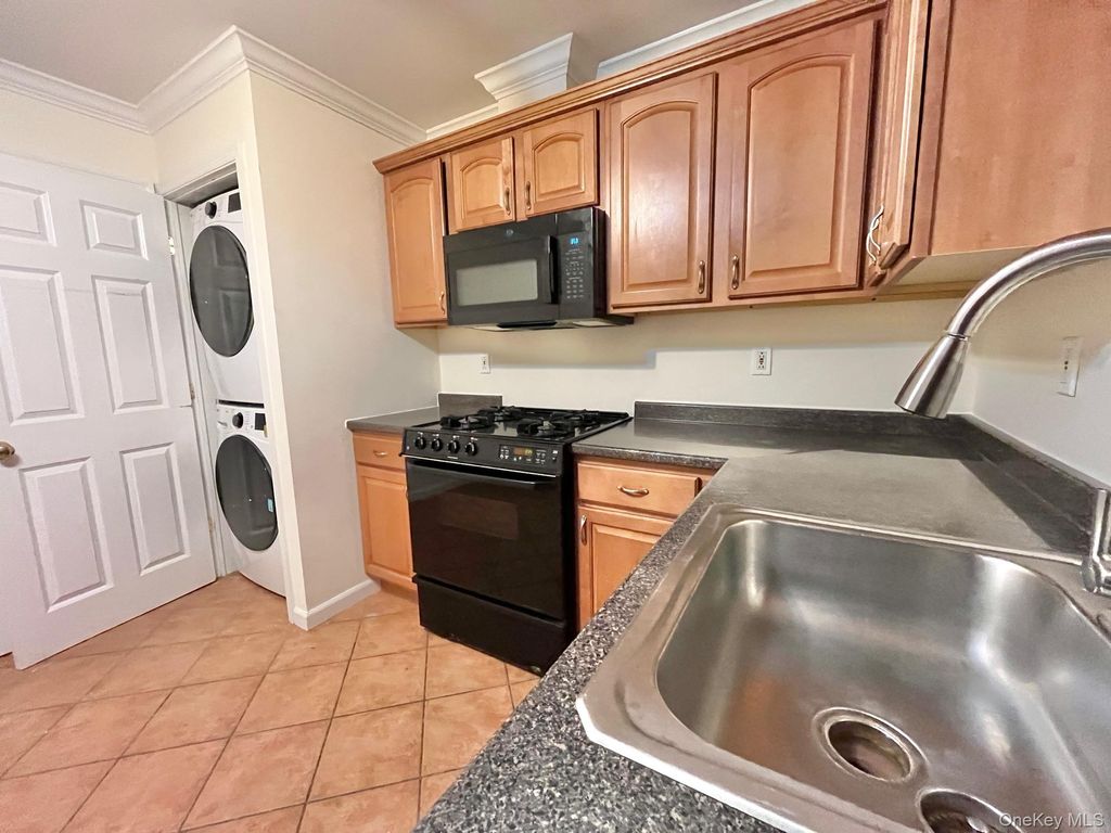 153 Montgomery Avenue B, Scarsdale, NY 10583 — photo 3