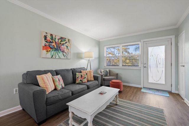 1101 VICTORIA DRIVE 17, Dunedin, FL 34698