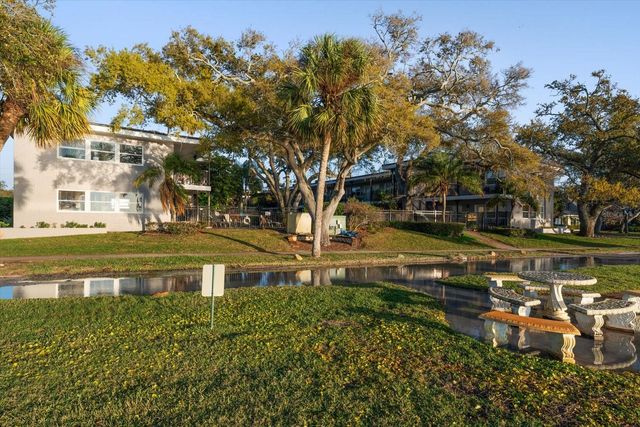 1101 VICTORIA DRIVE 17, Dunedin, FL 34698