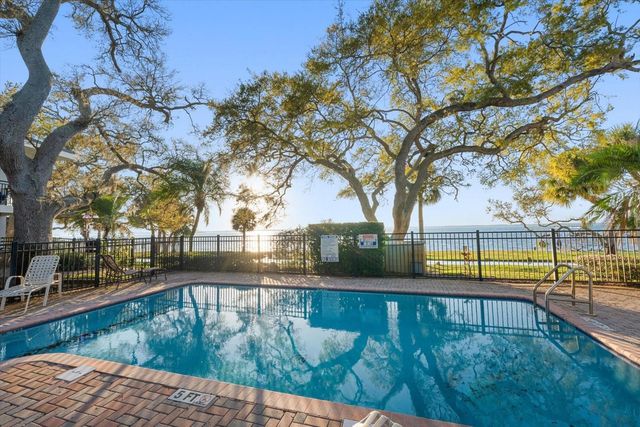 1101 VICTORIA DRIVE 17, Dunedin, FL 34698