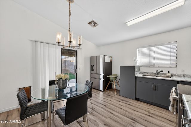4827 N 87th Ave Avenue, Phoenix, AZ 85037