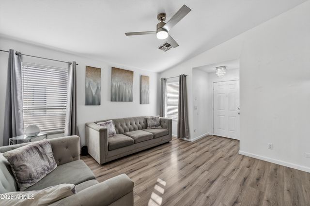 4827 N 87th Ave Avenue, Phoenix, AZ 85037