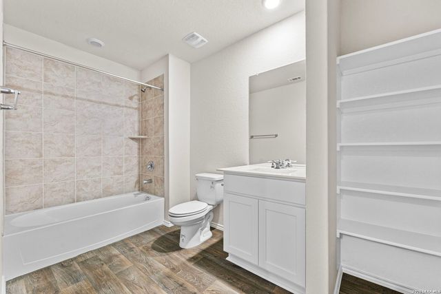 249 American Robin Way, San Antonio, TX 78253