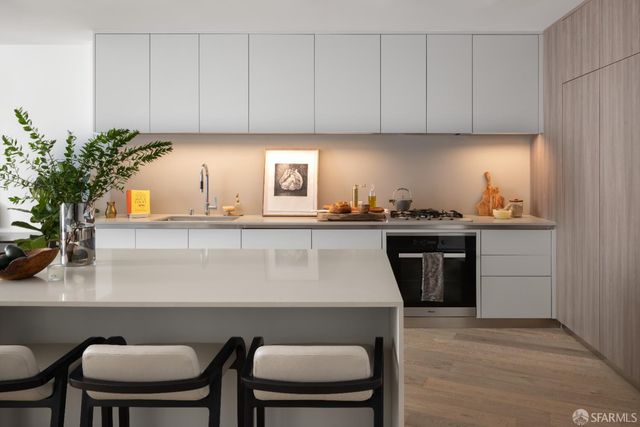 1 Bristol Court 417, San Francisco, CA 94130