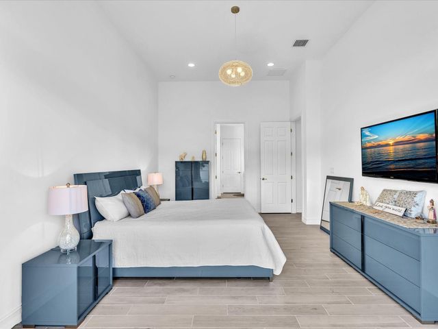 8928 E Bastille Cir Circle, Parkland, FL 33076