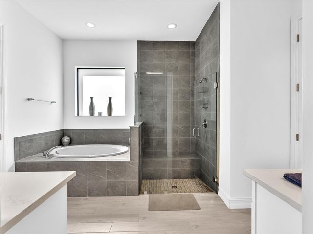 8928 E Bastille Cir Circle, Parkland, FL 33076