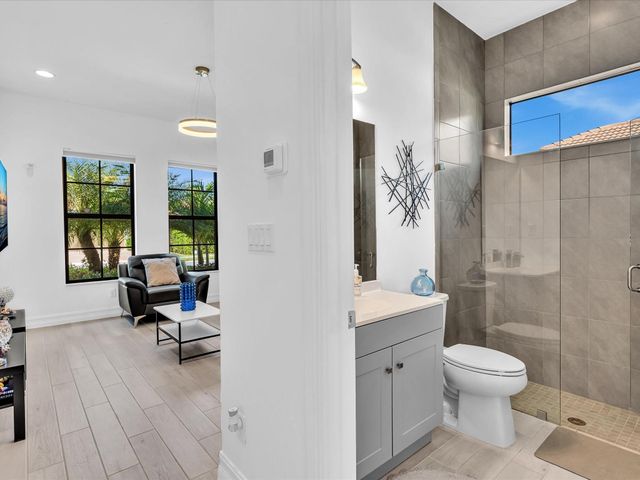 8928 E Bastille Cir Circle, Parkland, FL 33076