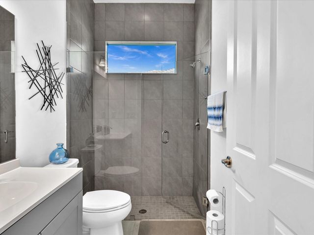 8928 E Bastille Cir Circle, Parkland, FL 33076