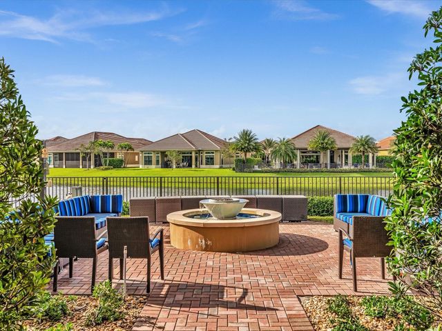 8928 E Bastille Cir Circle, Parkland, FL 33076