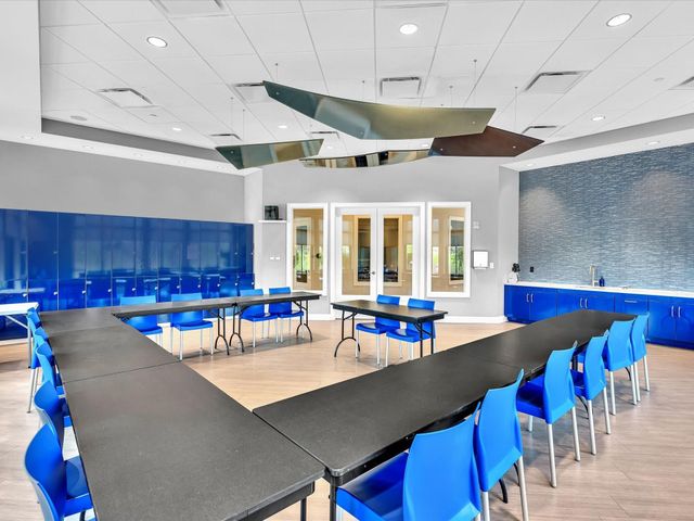 8928 E Bastille Cir Circle, Parkland, FL 33076