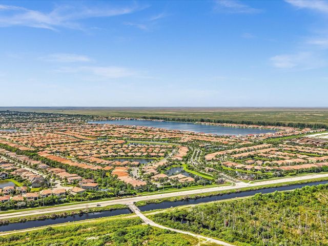 8928 E Bastille Cir Circle, Parkland, FL 33076