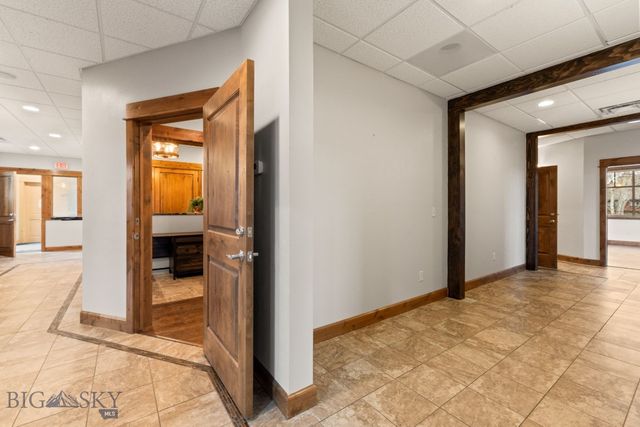 1940 W Dickerson 102, Bozeman, MT 59718