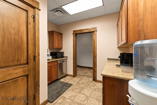 1940 W Dickerson 102, Bozeman, MT 59718