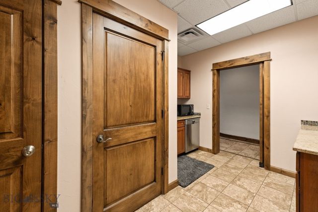 1940 W Dickerson 102, Bozeman, MT 59718