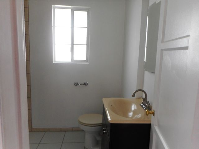 4267 Van Nuys Blvd, Sherman Oaks, CA 91403