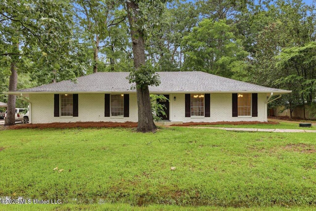 114 Whippoorwill Road, Brandon, MS 39047
