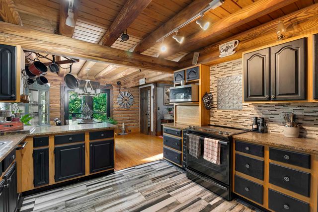 2440 Mount Lebanon Road, Campobello, SC 29322