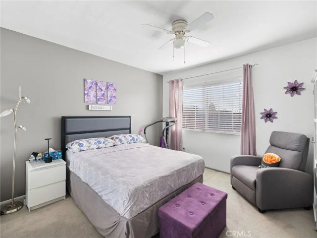40 Linhaven, Irvine, CA 92602
