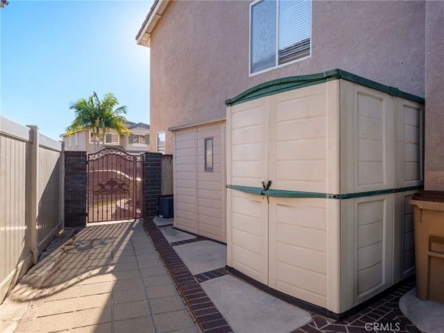 40 Linhaven, Irvine, CA 92602