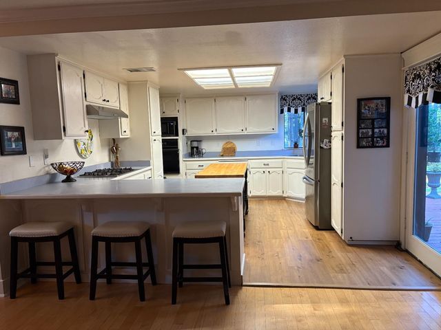 5685 Daisy Cir, Pollock Pines, CA 95726