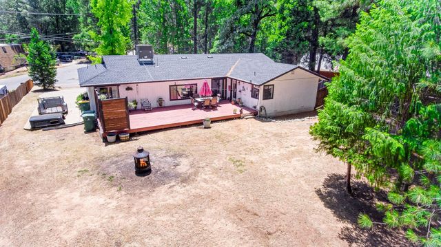5685 Daisy Cir, Pollock Pines, CA 95726