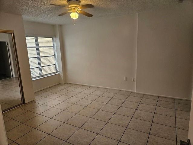 4158 Inverrary Drive 106, Lauderhill, FL 33319
