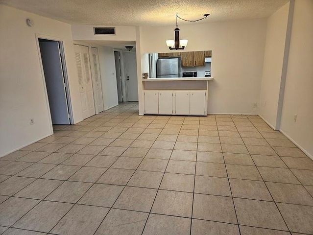 4158 Inverrary Drive 106, Lauderhill, FL 33319